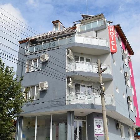 Hotel Kramus 루세 외부 사진